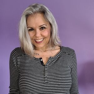 Long sleeve versatile top